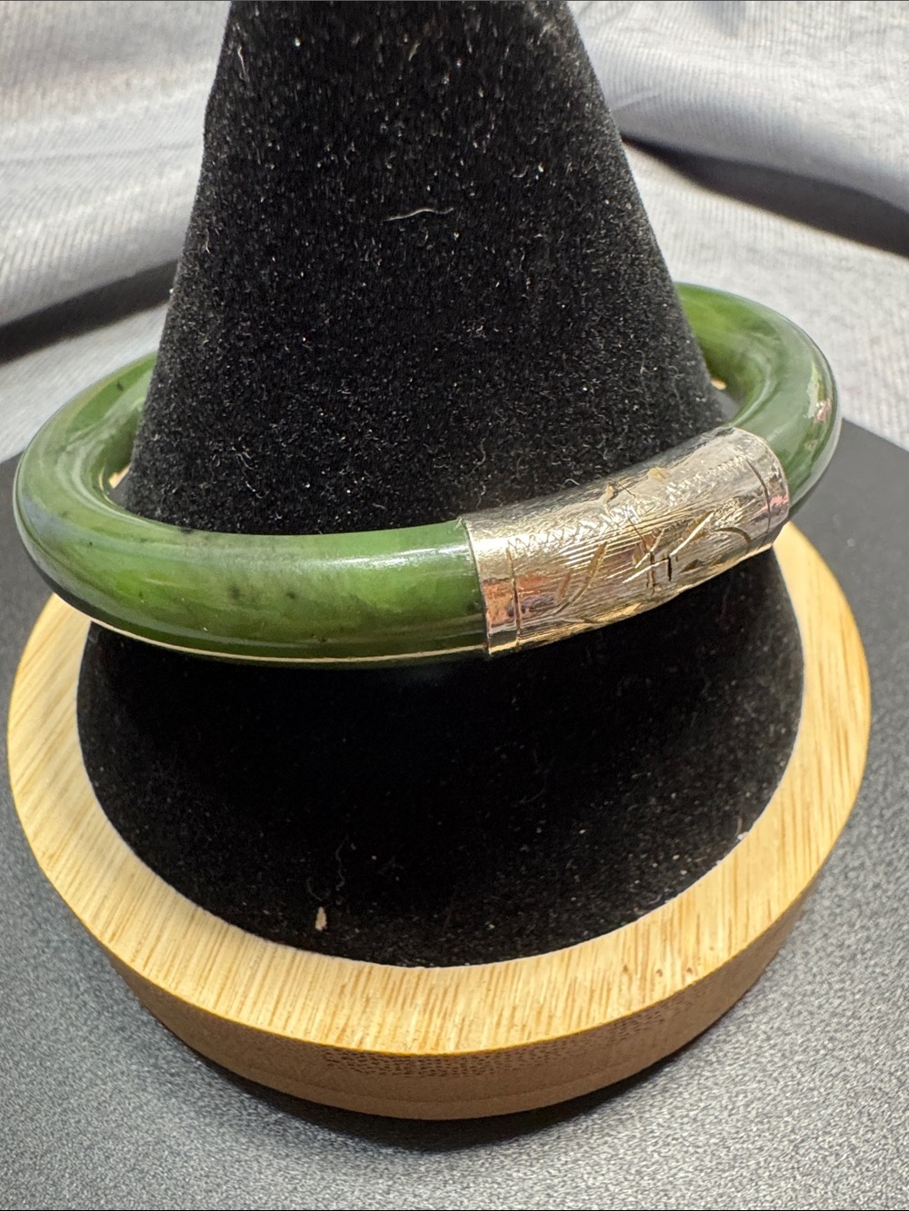 VTG Source Unknown Green Jade Bracelet with Silver Accent